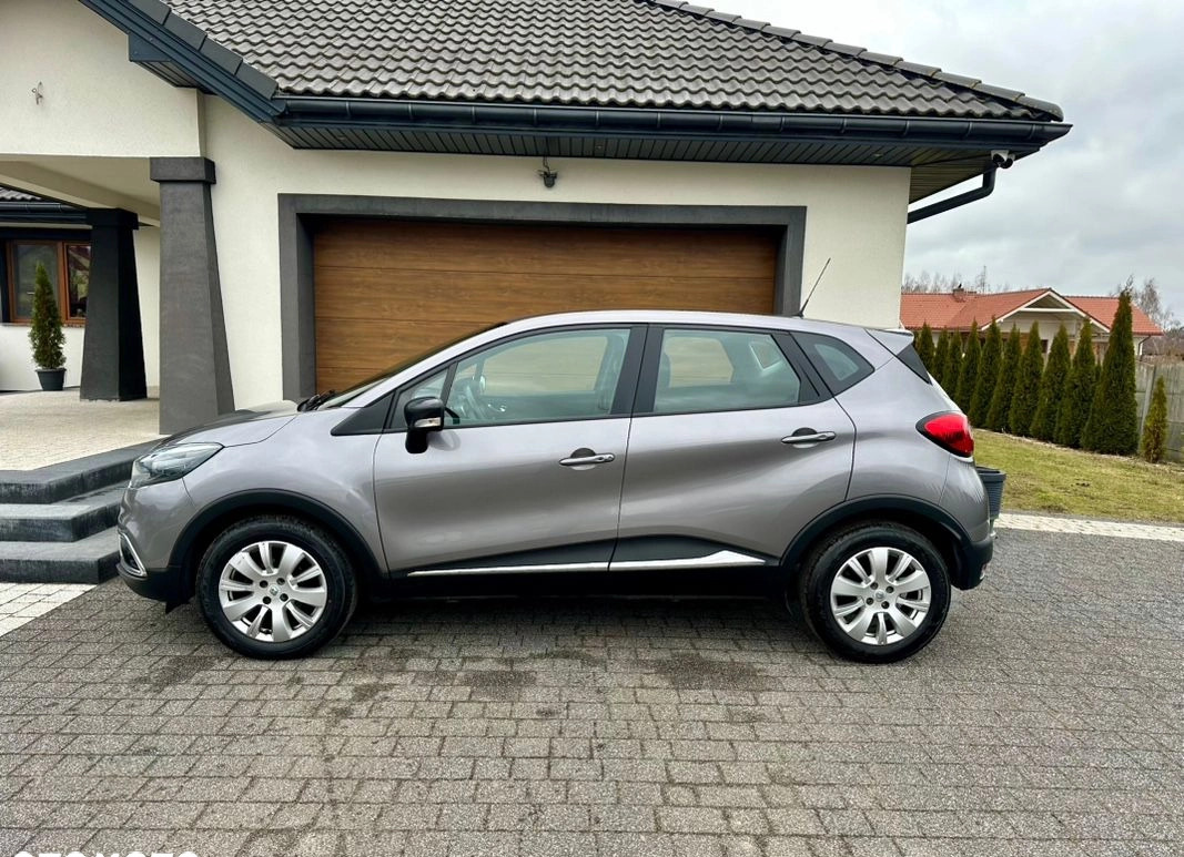 Renault Captur cena 32900 przebieg: 238650, rok produkcji 2016 z Szydłowiec małe 211